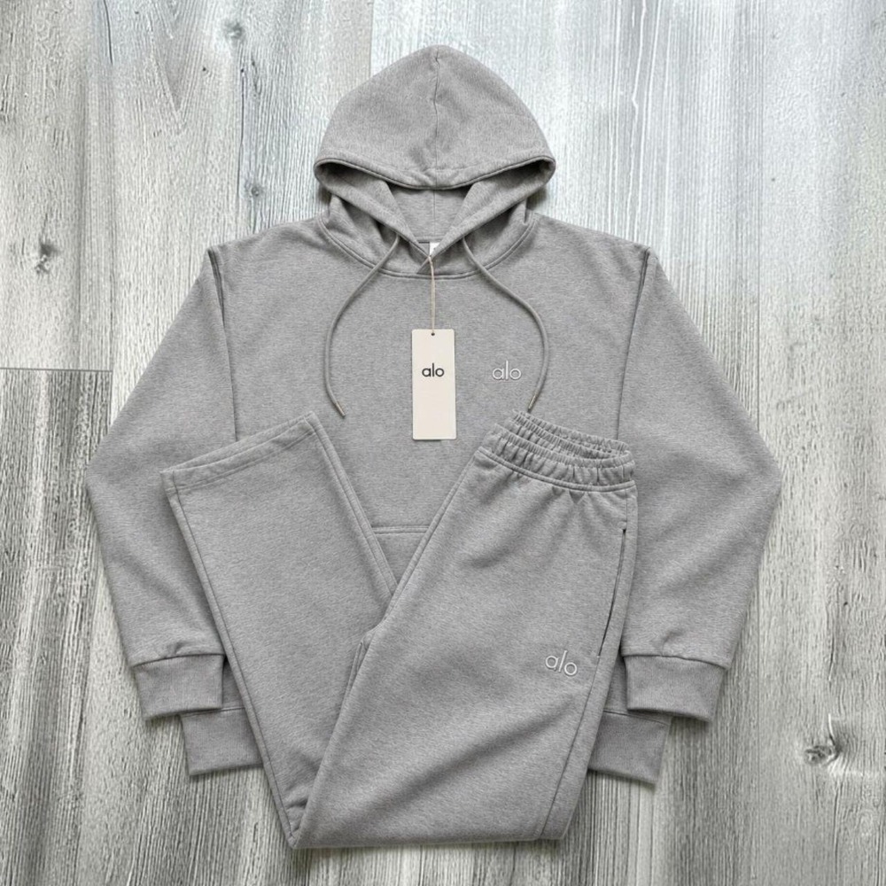 Alo Yoga Grey Accolade Hoodie + Wide Leg Sweatpants set 🤍